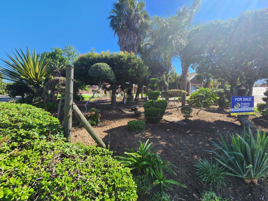 Commercial Property for Sale in Levallia Western Cape